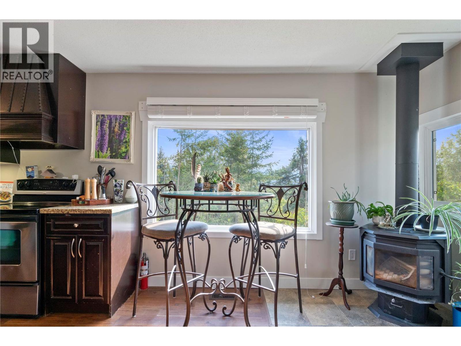 5121 50 Street NW, Salmon Arm, British Columbia  V1E 3A6 - Photo 46 - 10403797