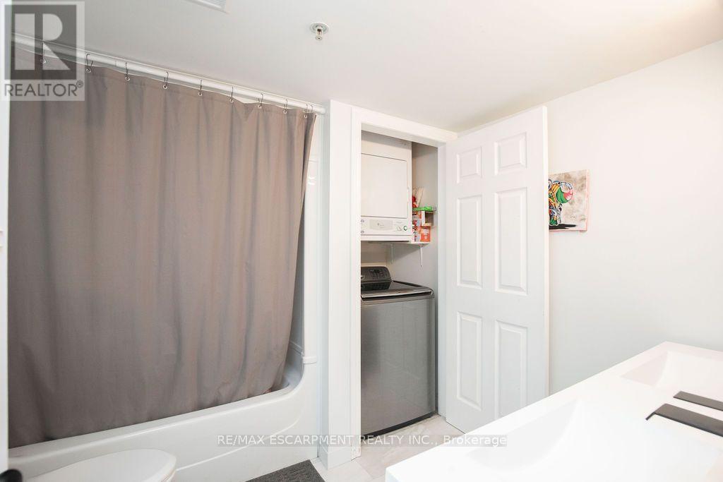 207 - 1480 Bishops Gate, Oakville, Ontario  L6M 4N4 - Photo 18 - W14088808
