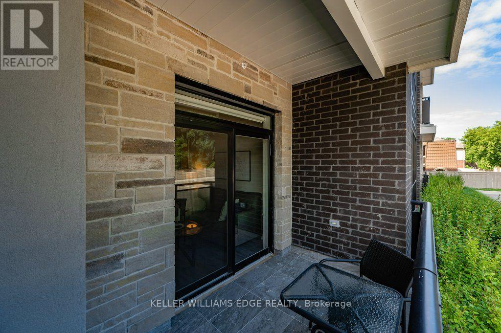106 - 340 PLAINS ROAD E
