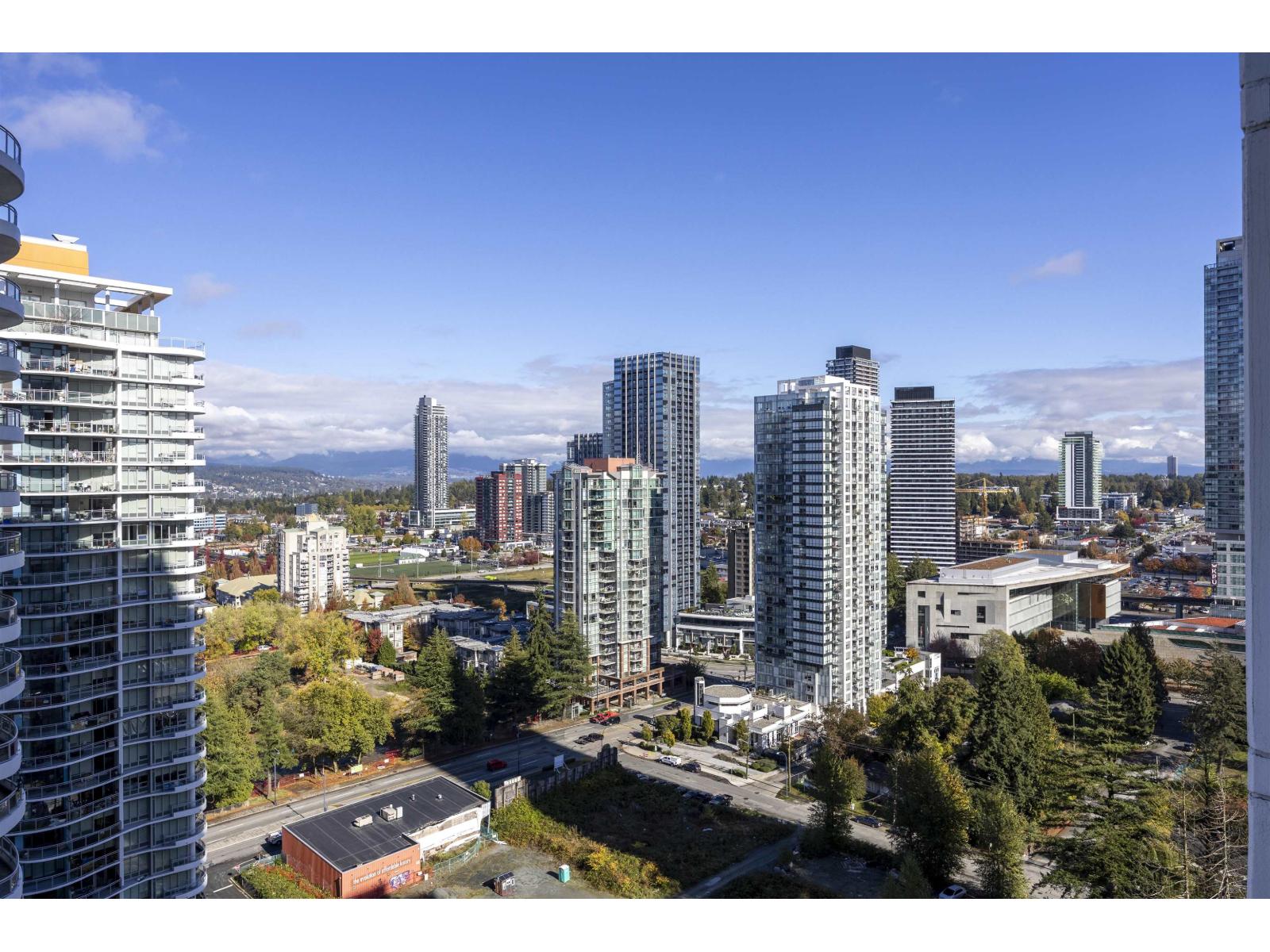 2002 13308 Central Avenue, Surrey, British Columbia  V3T 0M4 - Photo 21 - R3173920