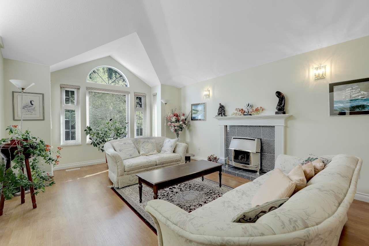 9433 164 Street, Surrey, British Columbia  V4N 3C8 - Photo 2 - R3175416
