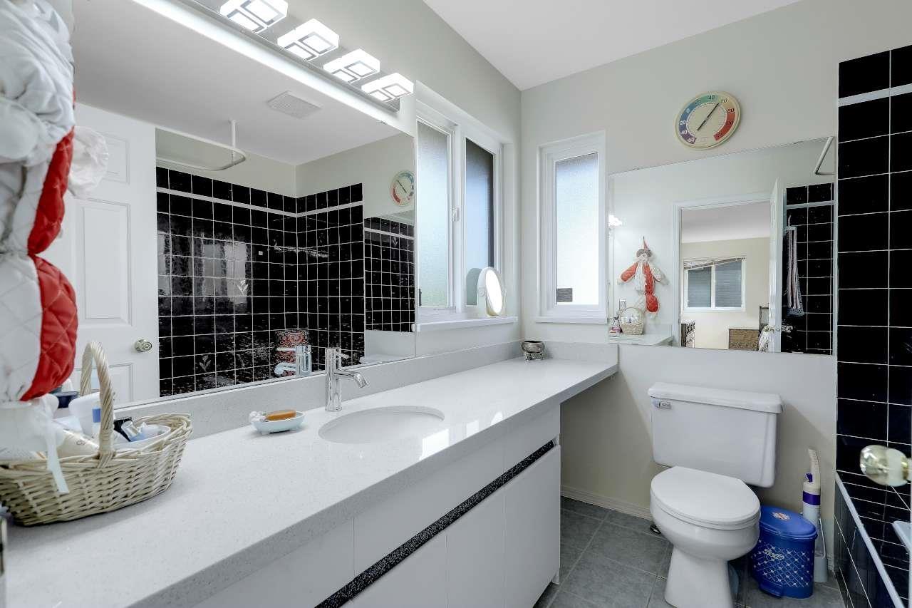9433 164 Street, Surrey, British Columbia  V4N 3C8 - Photo 25 - R3175416