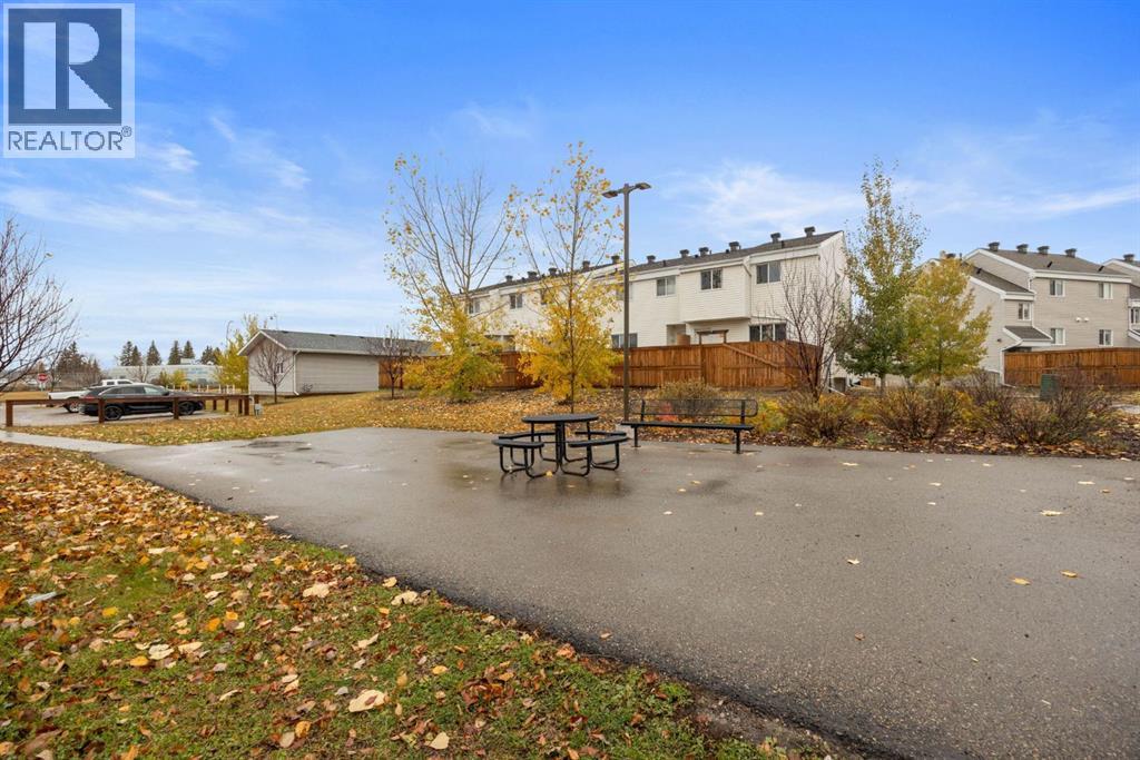 33, 711 Beacon Hill Drive