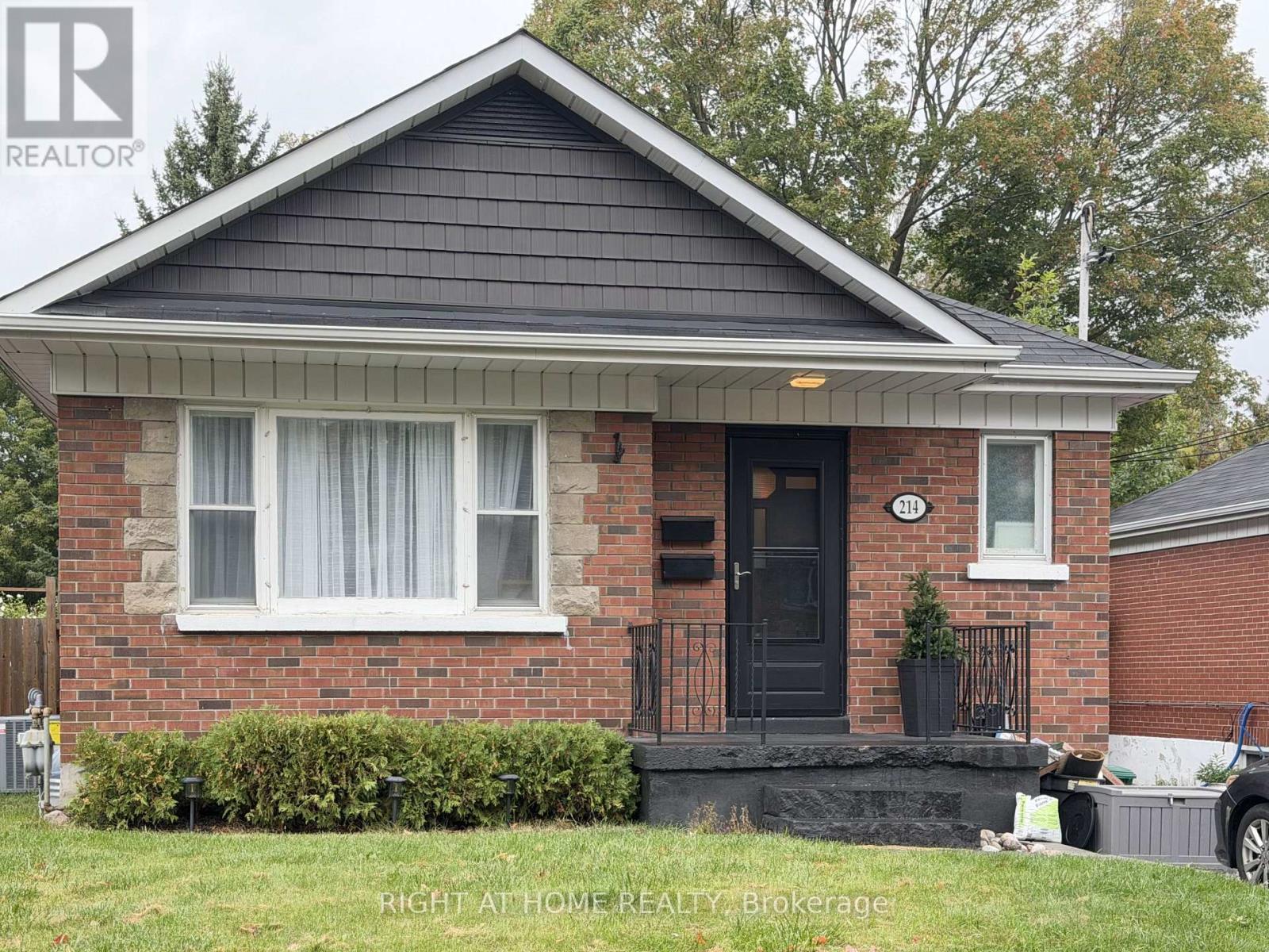 LOWER - 214 GREENWOOD AVENUE, Oshawa, Ontario