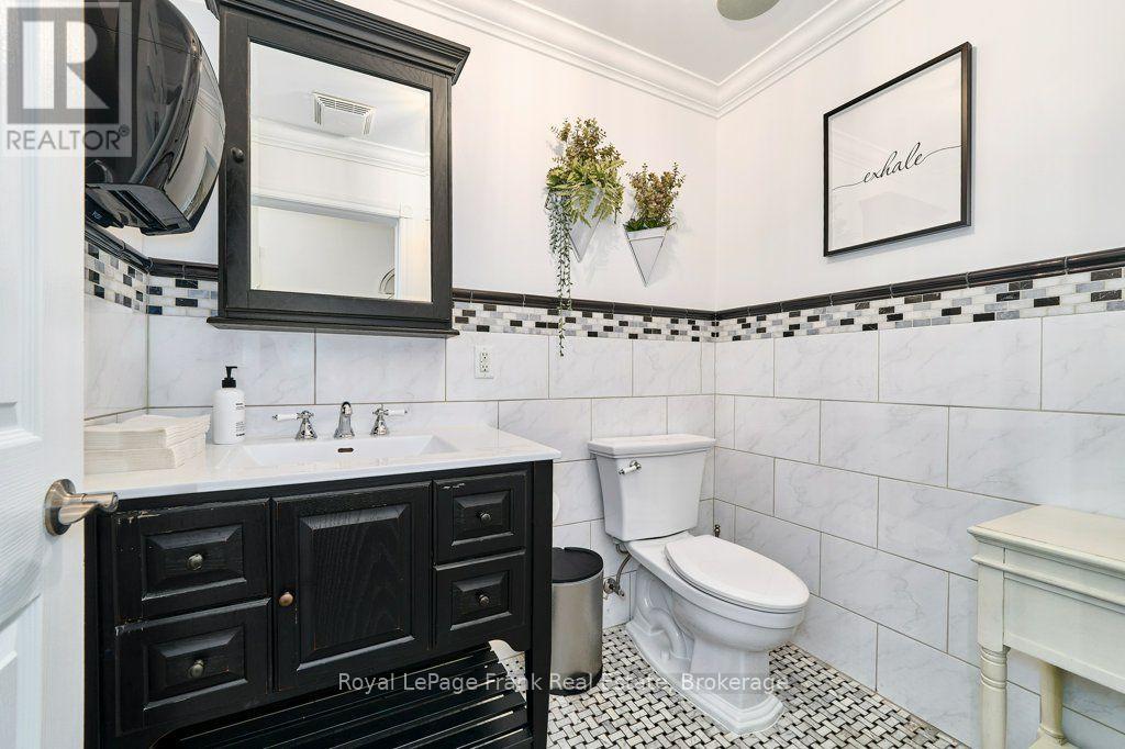 159 Brock Street N, Whitby, Ontario  L1N 4H3 - Photo 8 - E14089146