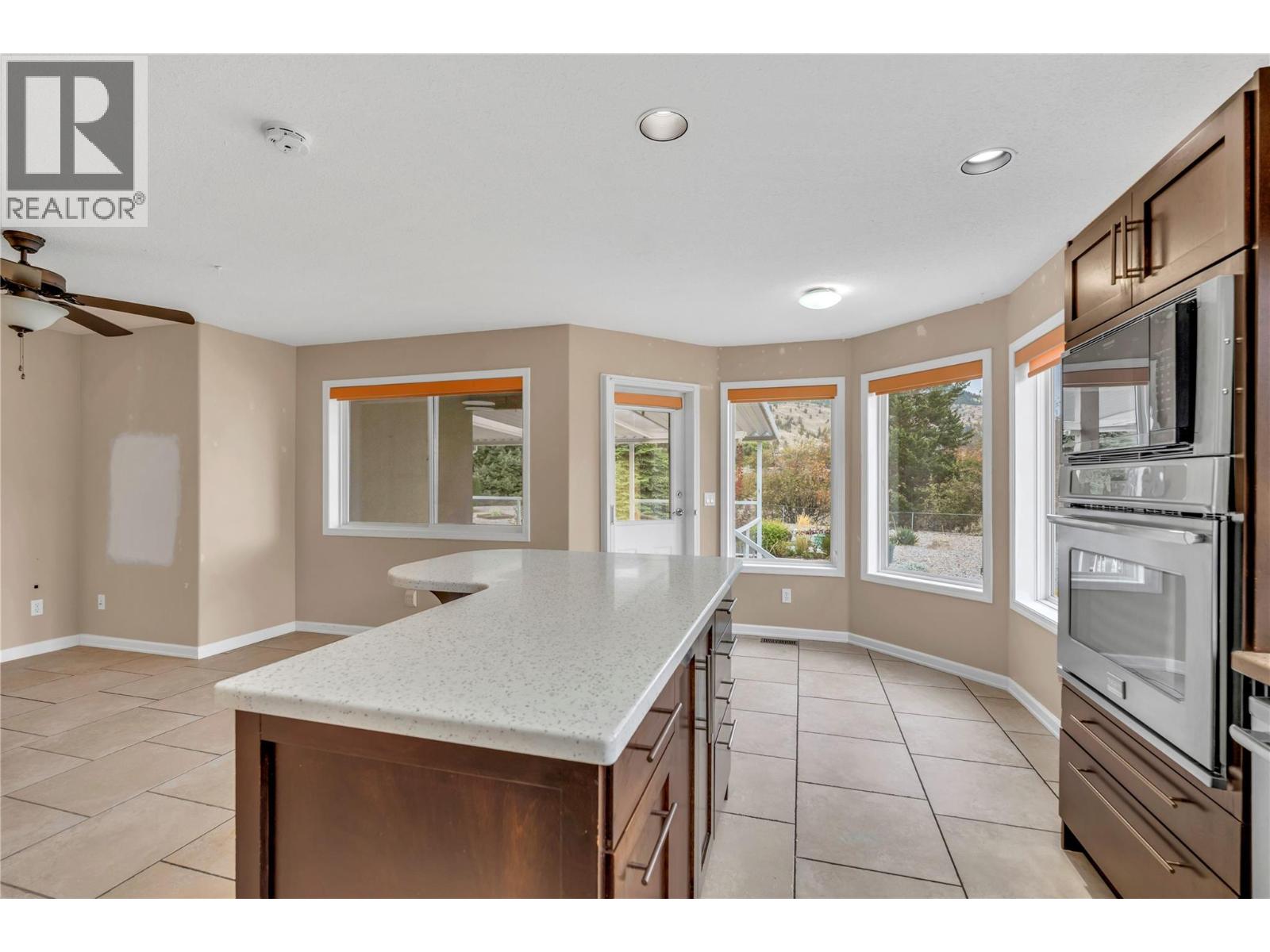 448 Ridge Place, Penticton, British Columbia  V2A 8N7 - Photo 11 - 10403606