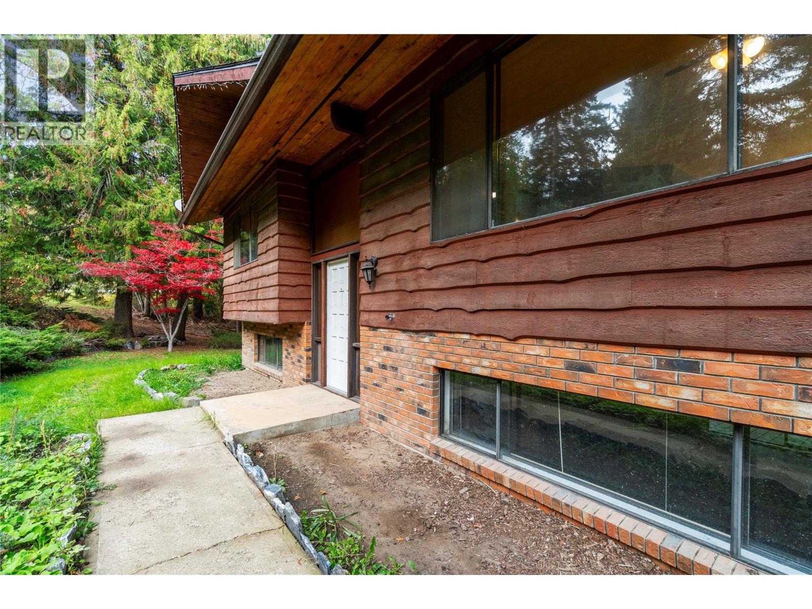 2455 Forest Drive