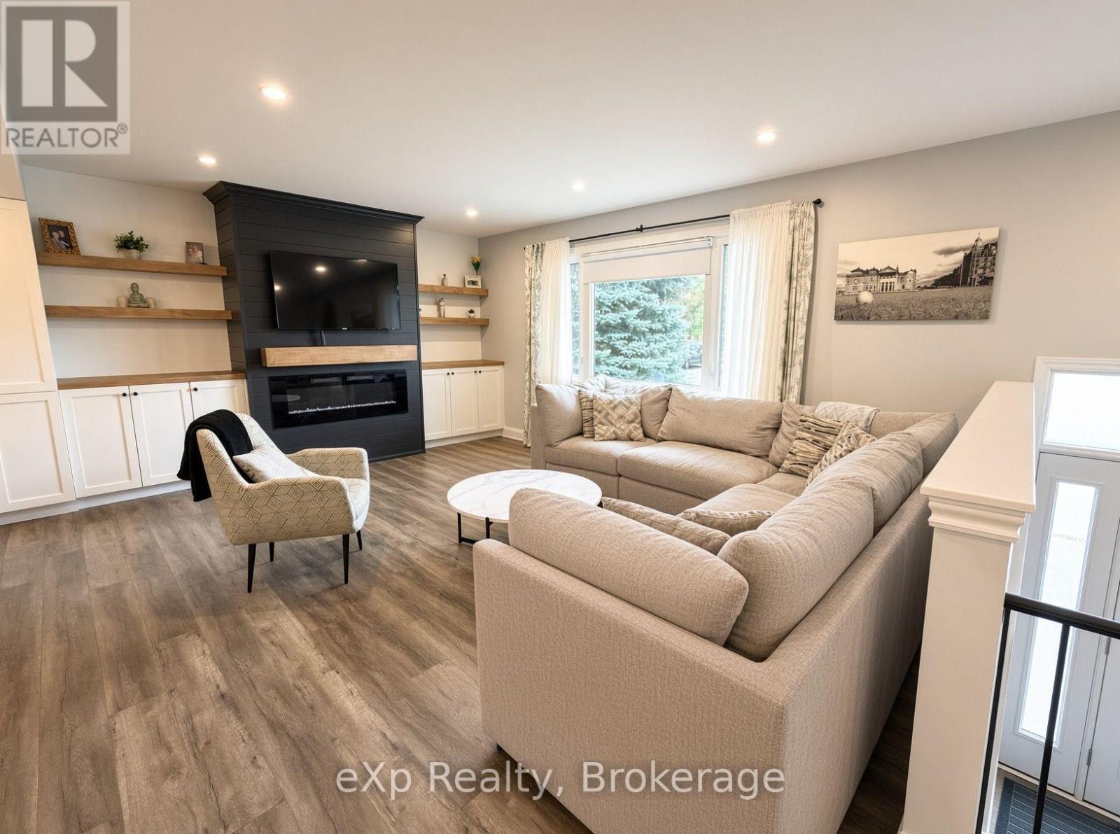 271 Thomas Street, Brockton, Ontario  N0G 2V0 - Photo 6 - X14089066