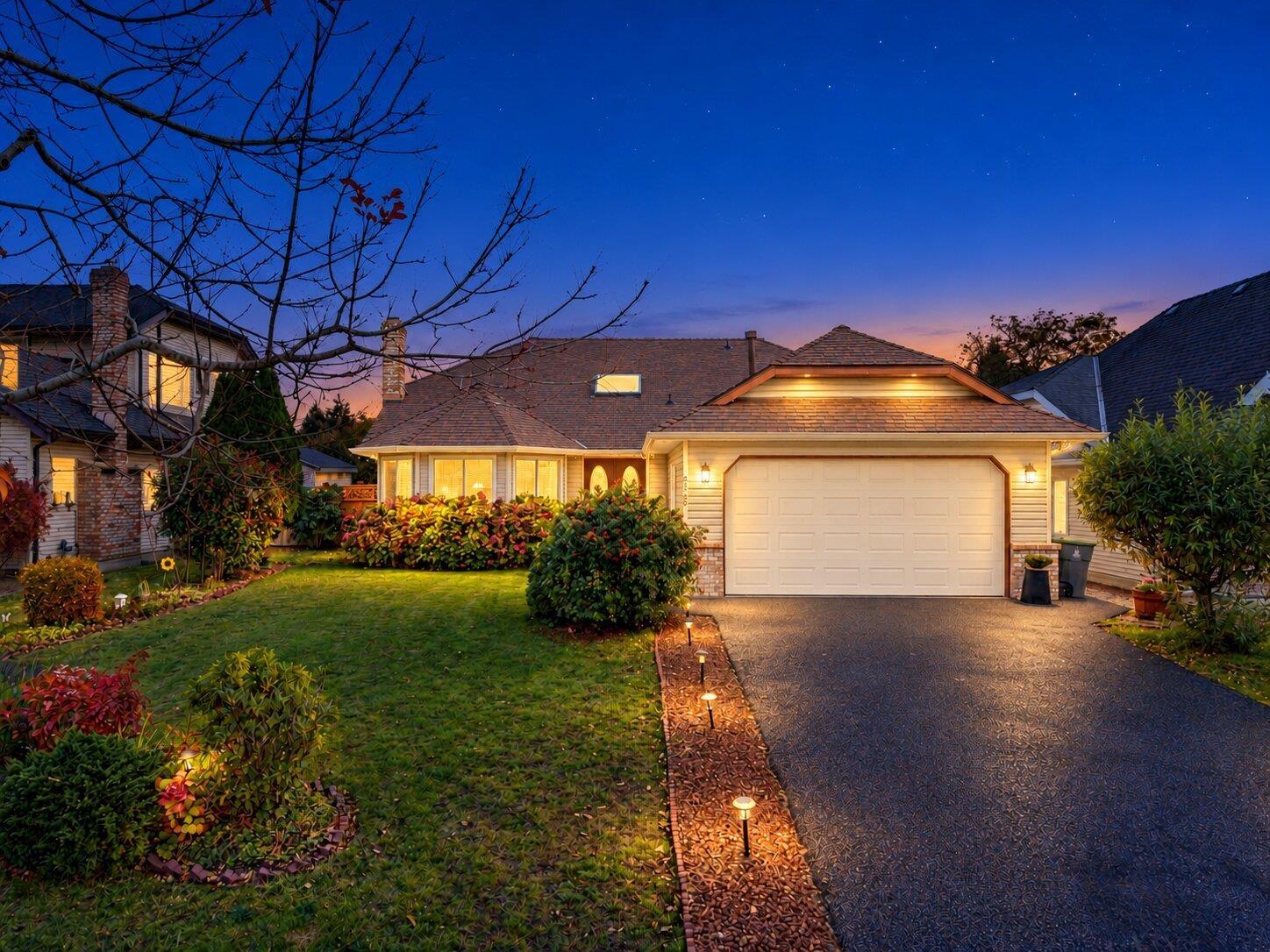 6142 184A STREET, surrey, British Columbia