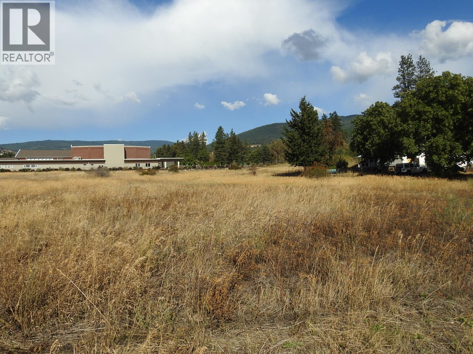 5585 Silver Star Road, Vernon, British Columbia  V1B 3P7 - Photo 8 - 10403666