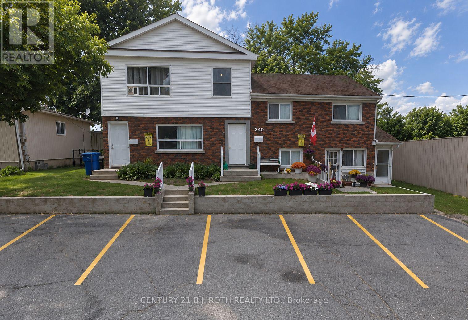 240 Clayborne Place, Orillia, Ontario  L3V 1M5 - Photo 1 - S14088928