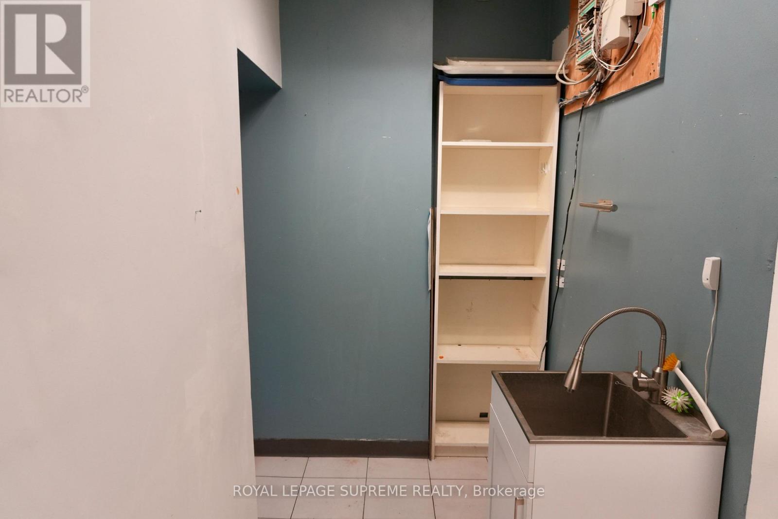 1209 Bloor Street W, Toronto, Ontario  M6H 1N4 - Photo 3 - C14034194