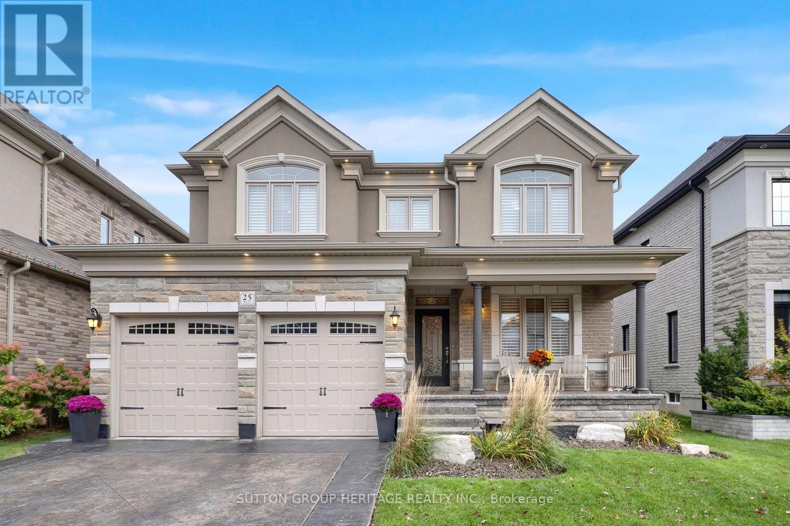 25 CHARTERHOUSE DRIVE, Whitby, Ontario