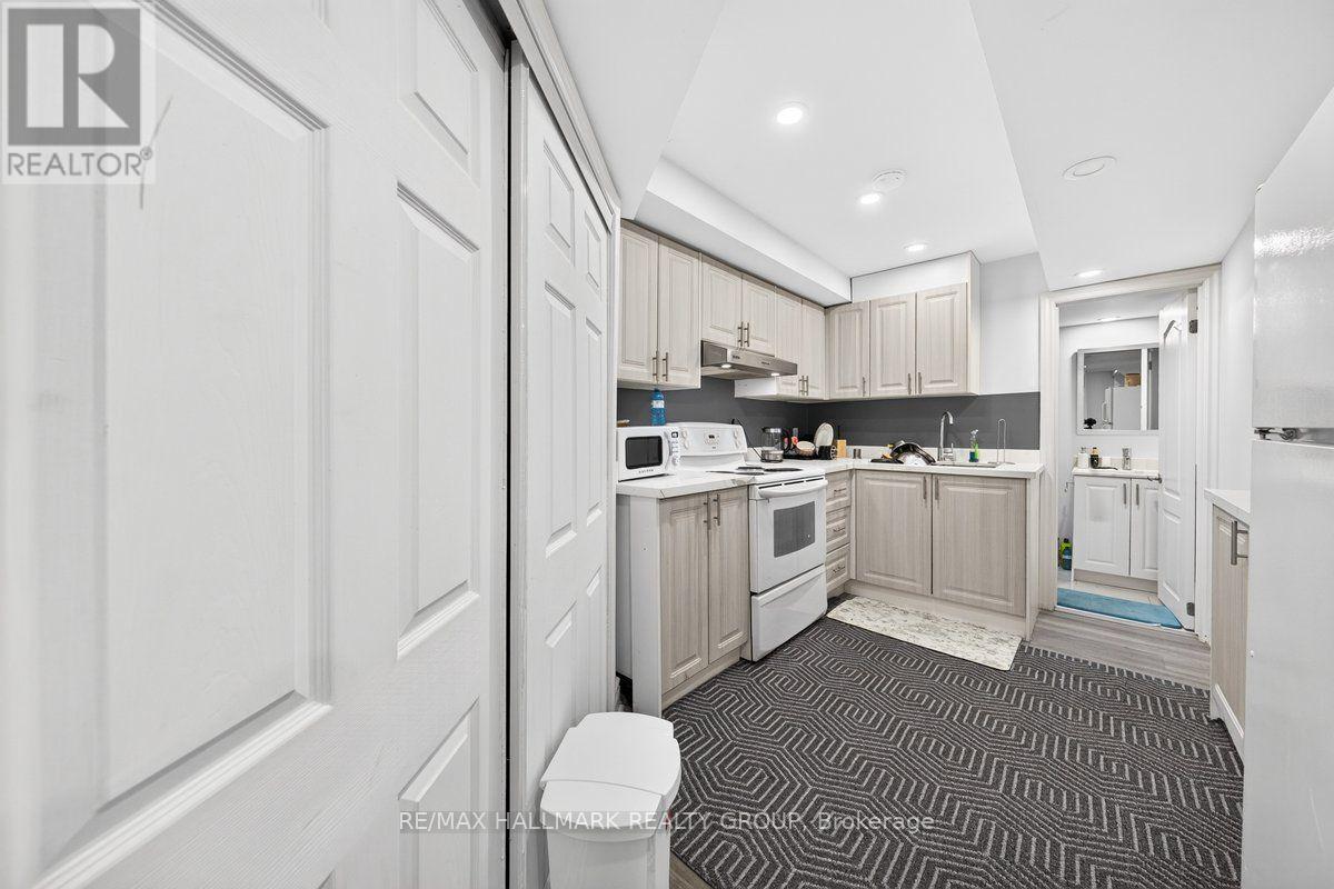 3155 Cabano Crescent, Mississauga, Ontario  L5M 0C5 - Photo 30 - W14084166