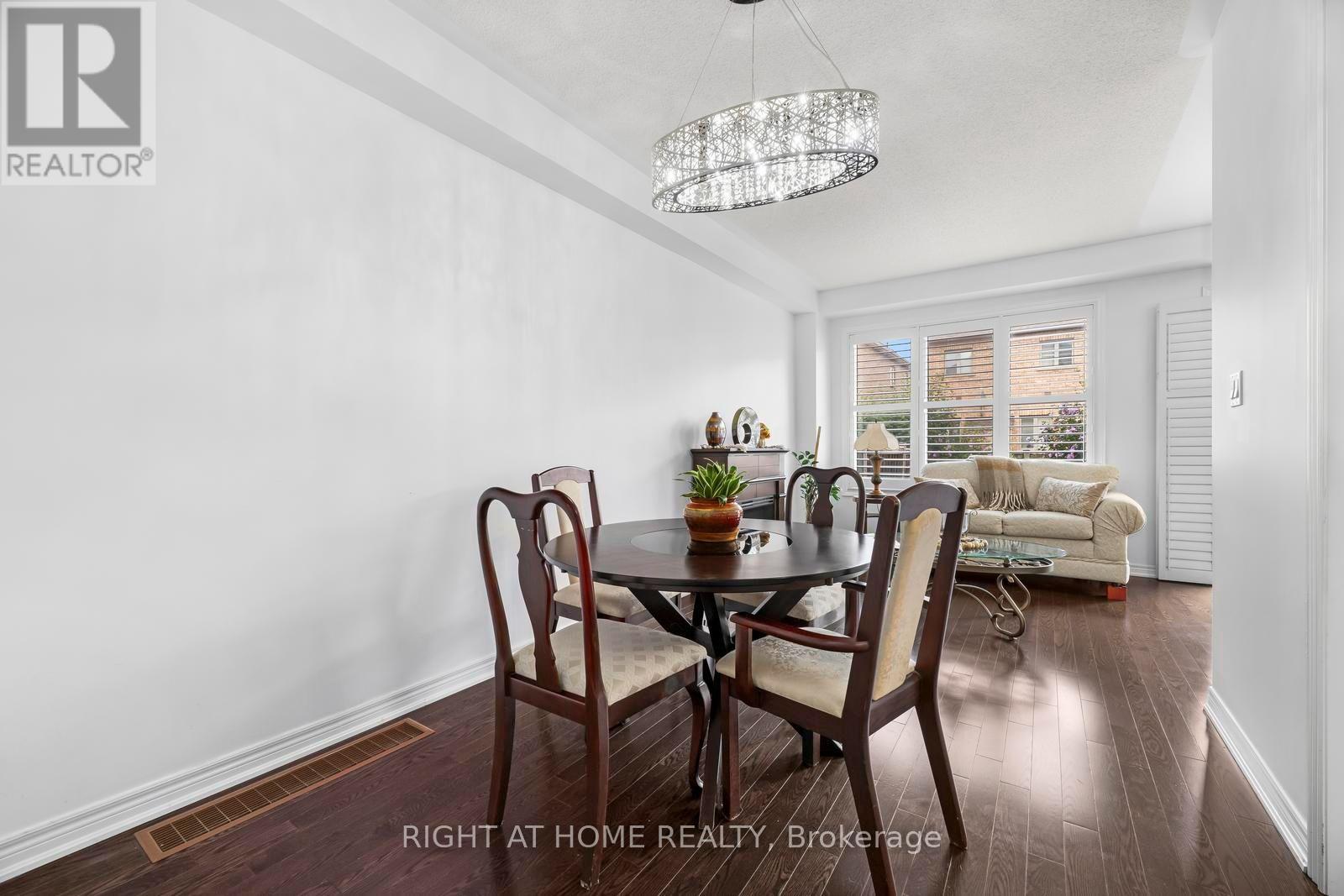41 Coastline Drive, Brampton, Ontario  L6Y 0T6 - Photo 7 - W14089002