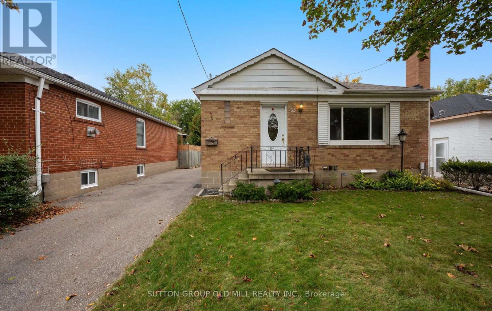 63 Westhead Road, Toronto, Ontario  M8W 4S2 - Photo 1 - W14089030
