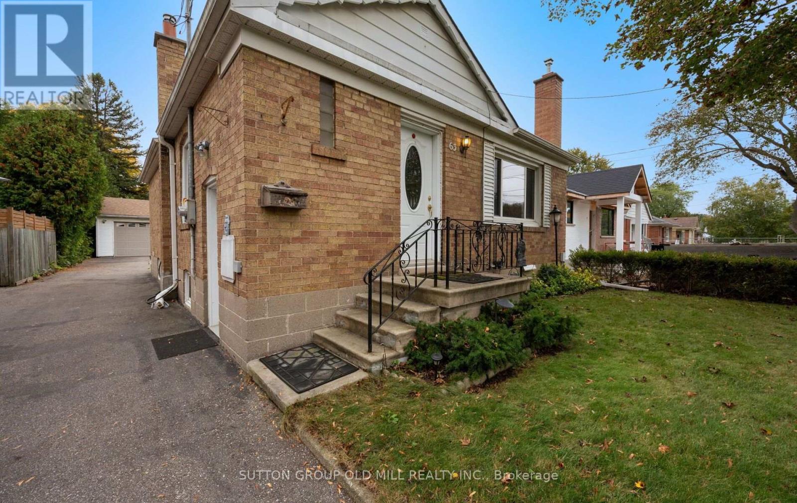 63 Westhead Road, Toronto, Ontario  M8W 4S2 - Photo 2 - W14089030