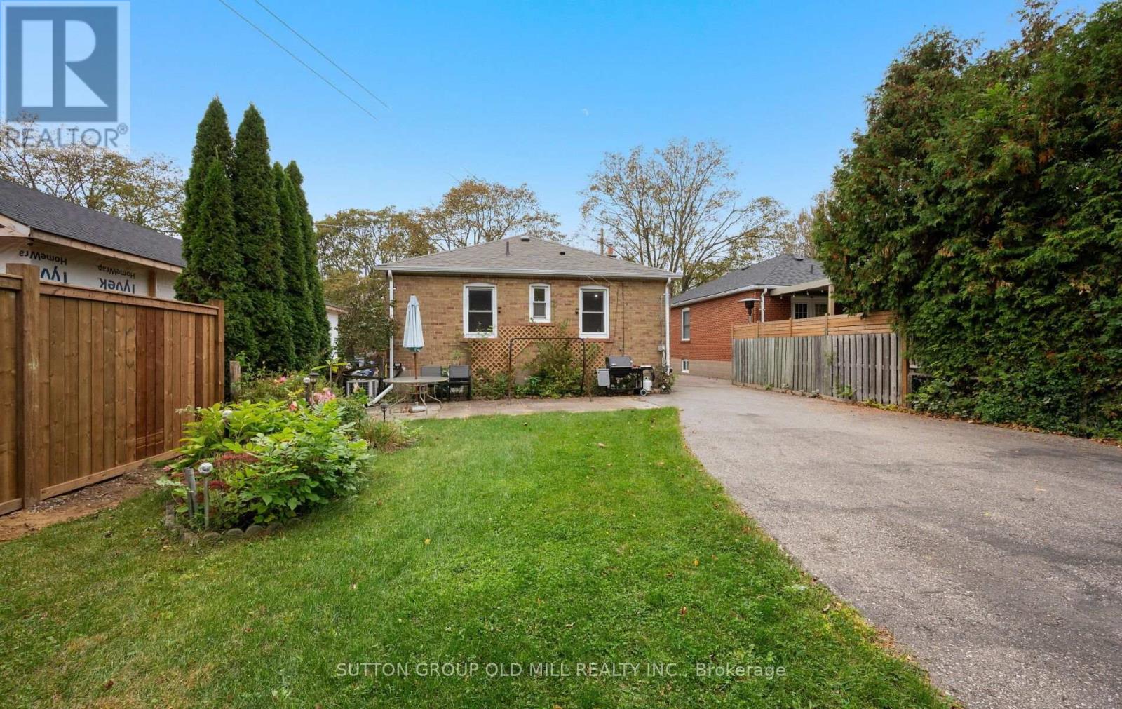 63 Westhead Road, Toronto, Ontario  M8W 4S2 - Photo 38 - W14089030