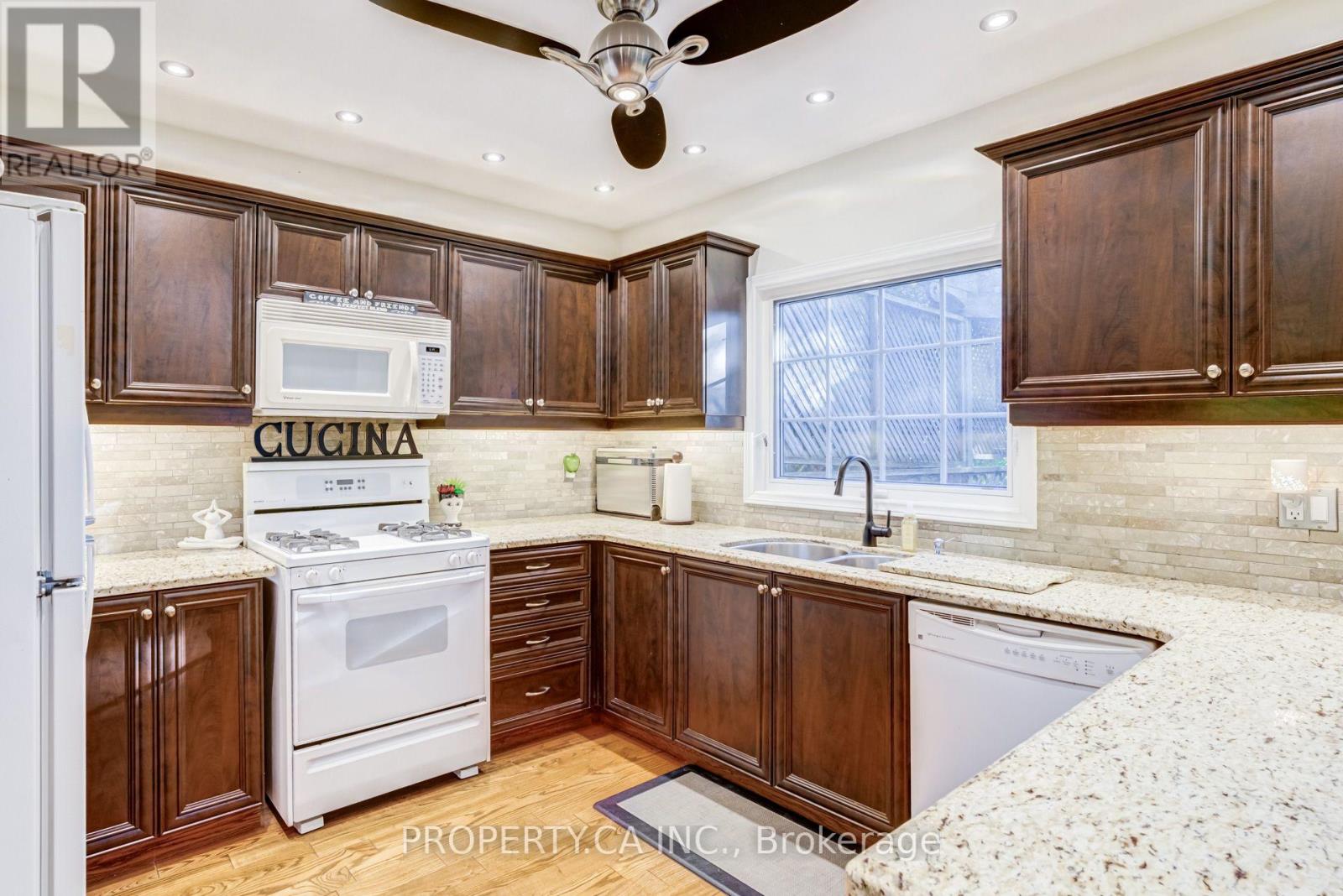 411 Freeman Crescent, Oakville, Ontario  L6H 4R4 - Photo 13 - W14089118