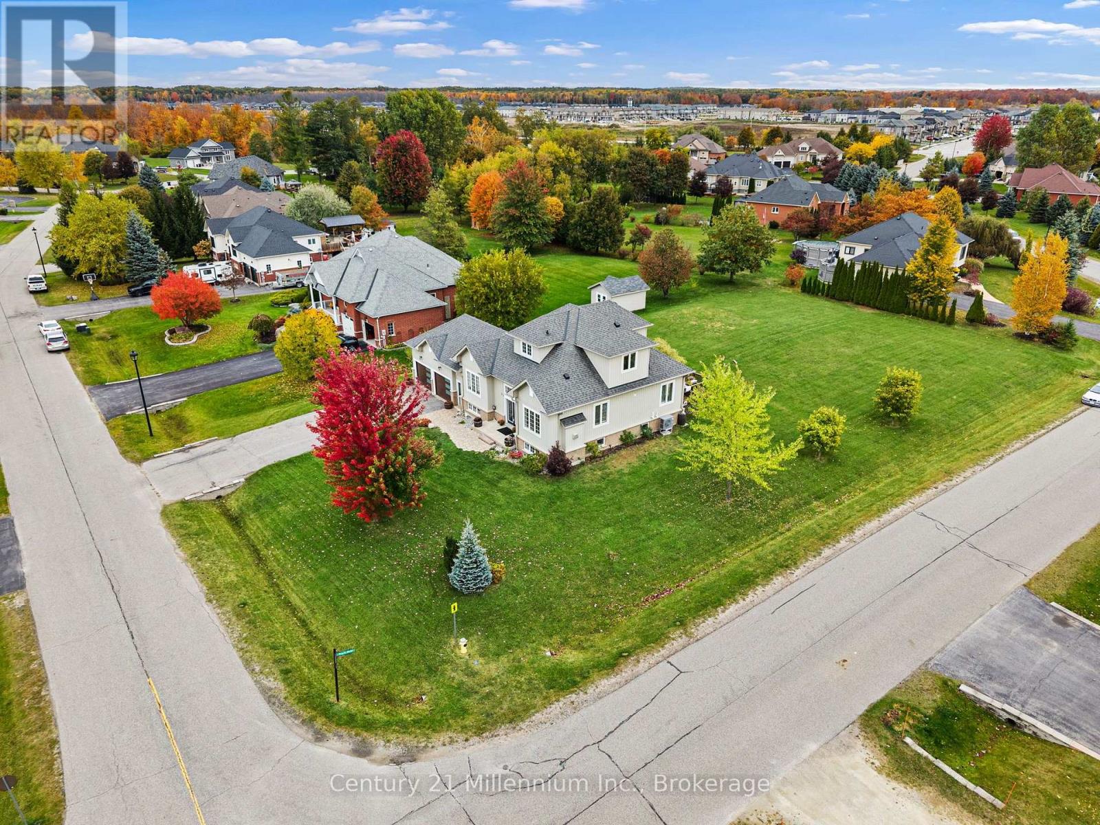 23 Butternut Crescent, Wasaga Beach, Ontario  L9Z 0A7 - Photo 2 - S14088656