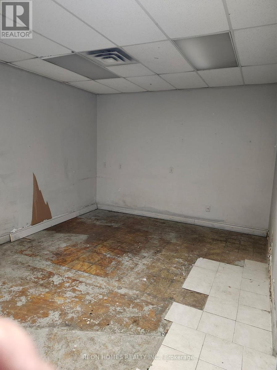 2a - 45 Bloor Street, Oshawa, Ontario  L1H 3L9 - Photo 3 - E13878636