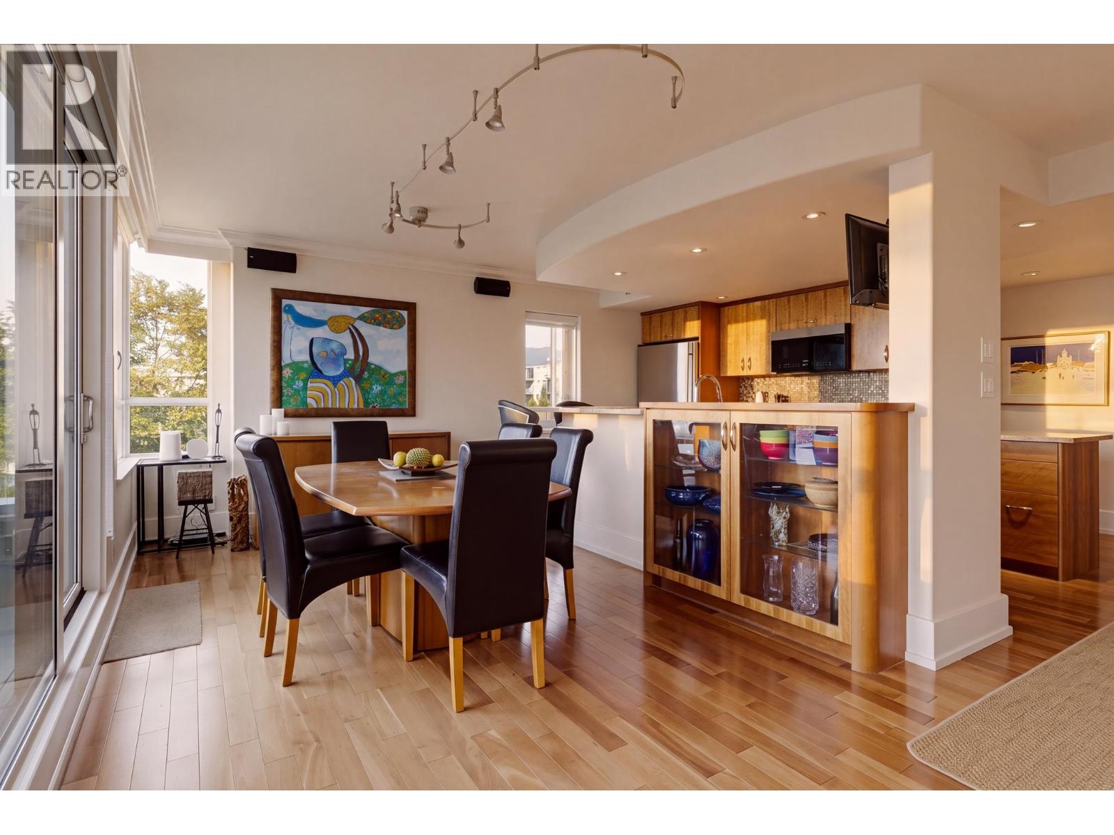 701 1345 BURNABY STREET