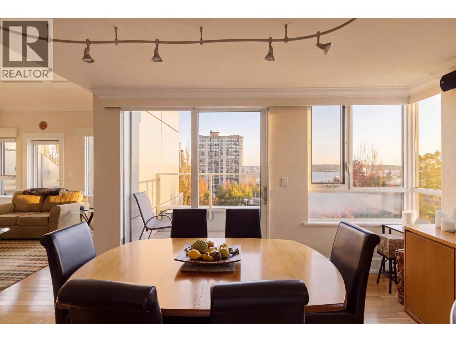 701 1345 BURNABY STREET