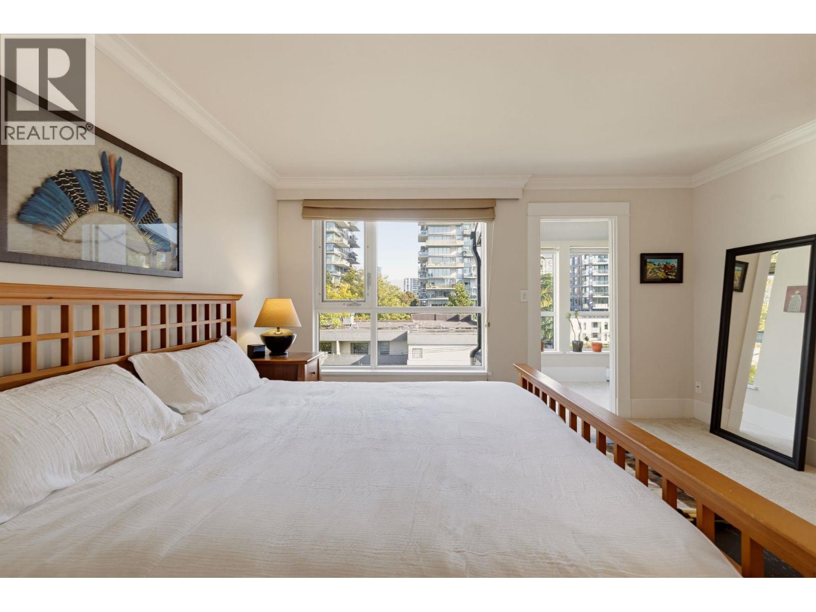 701 1345 BURNABY STREET