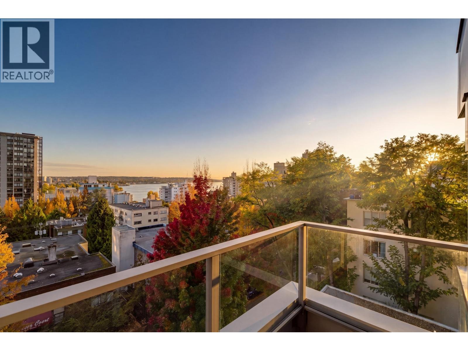 701 1345 BURNABY STREET