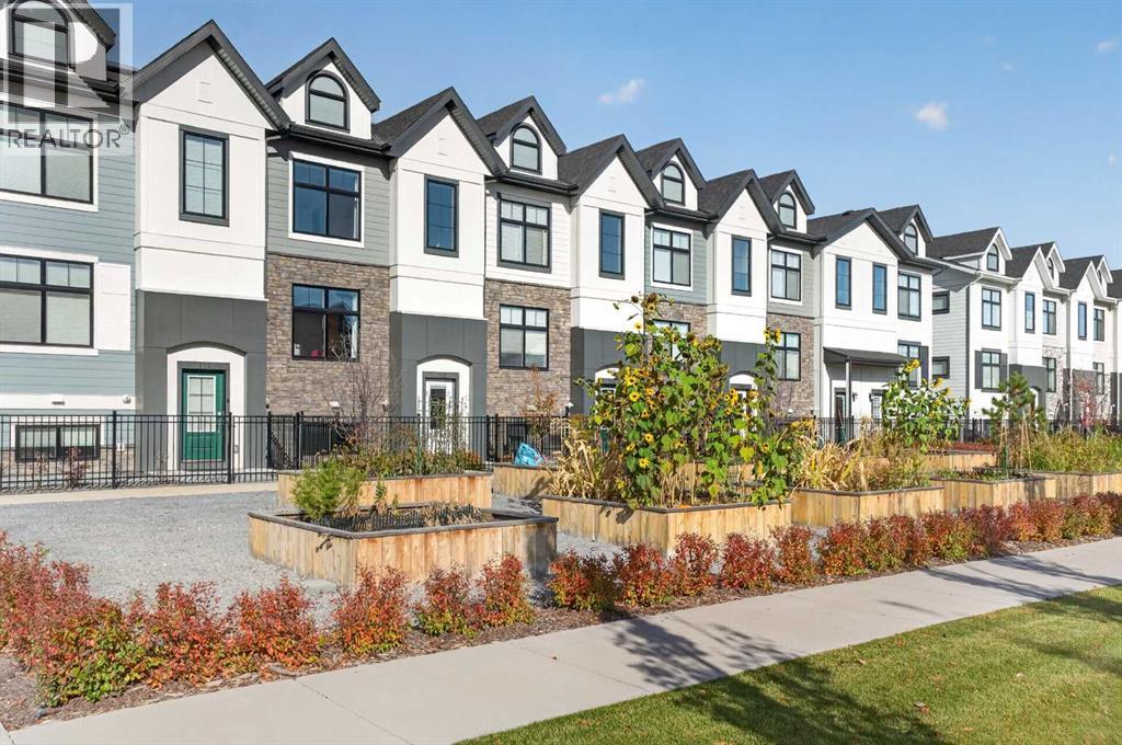180 Les Jardins Park SE, Calgary, Alberta  T2C 5V3 - Photo 2 - A2352432