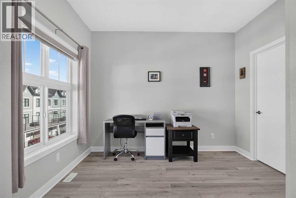 180 Les Jardins Park SE, Calgary, Alberta  T2C 5V3 - Photo 30 - A2352432