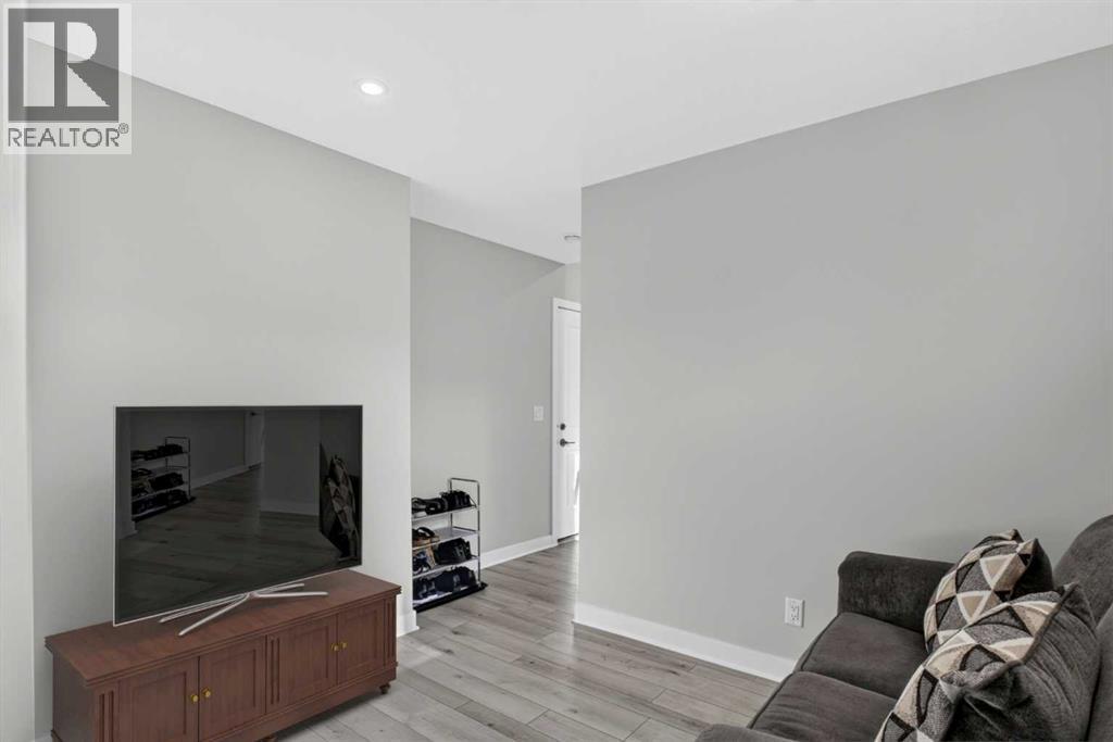 180 Les Jardins Park SE, Calgary, Alberta  T2C 5V3 - Photo 36 - A2352432