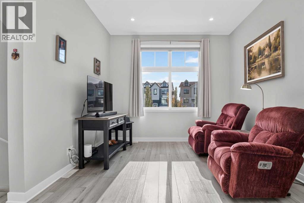180 Les Jardins Park SE, Calgary, Alberta  T2C 5V3 - Photo 7 - A2352432