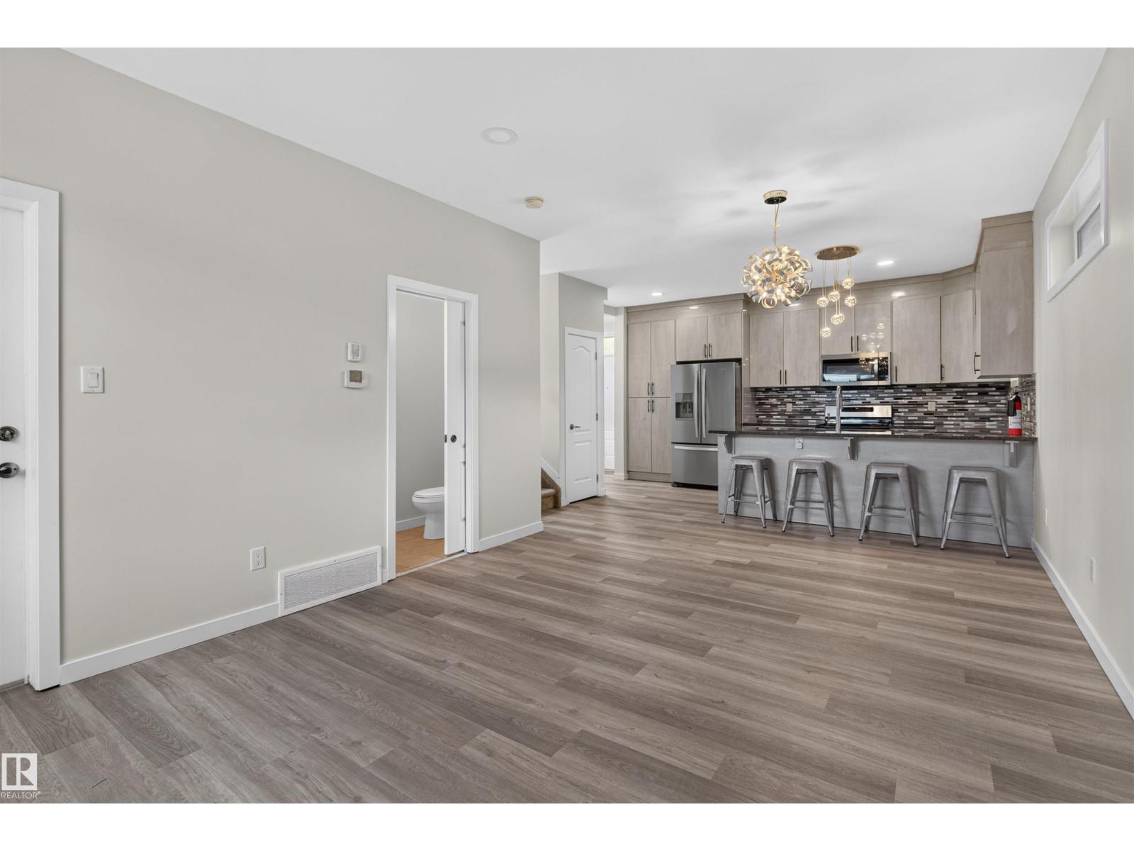 9314 107A AV NW