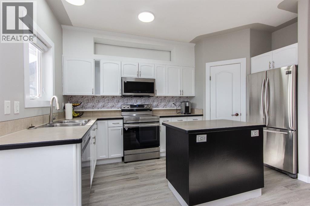 55 Viscount Drive, Red Deer, Alberta  T4R 0G6 - Photo 9 - A2352282
