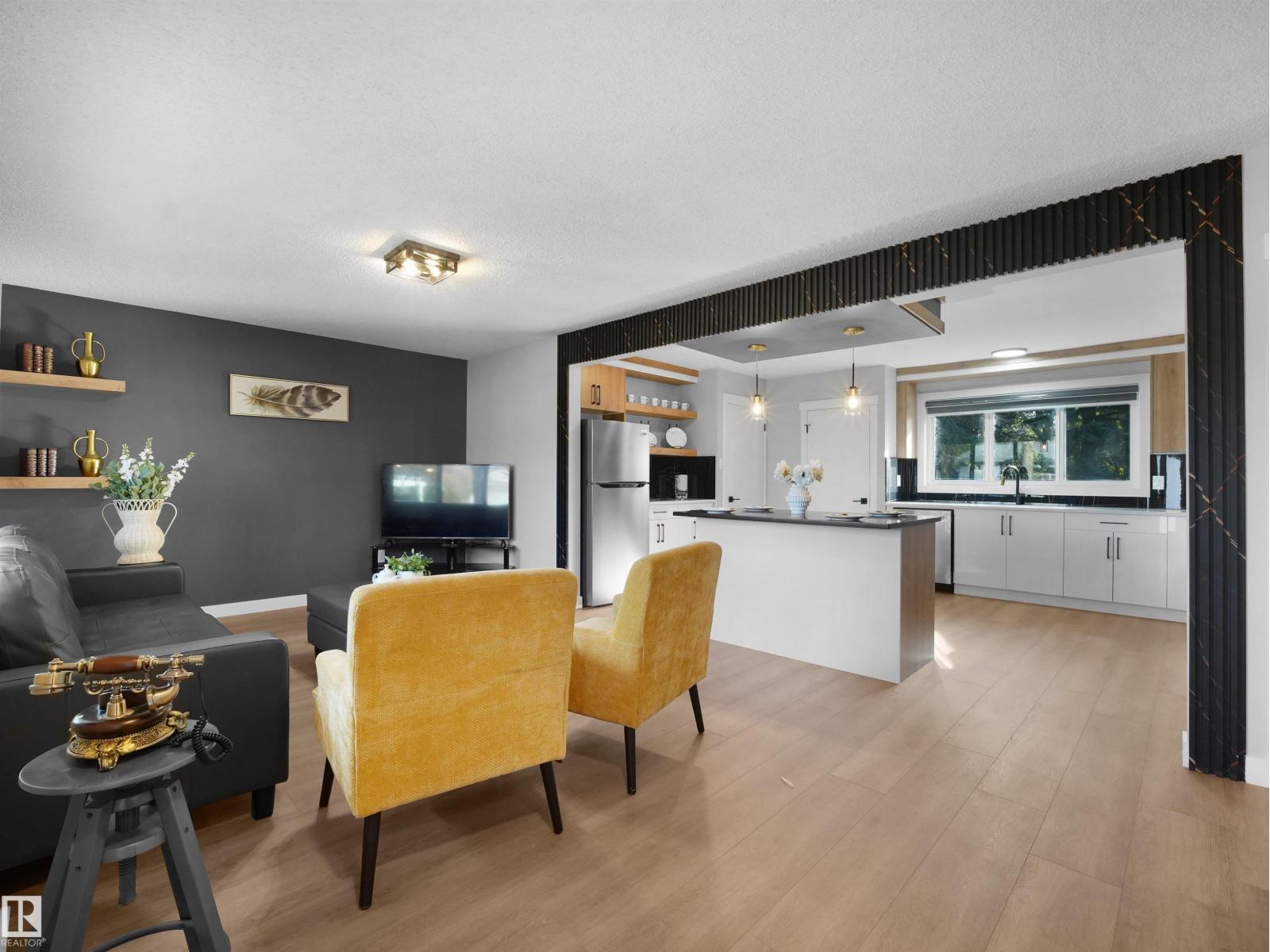 53 RAVEN DR