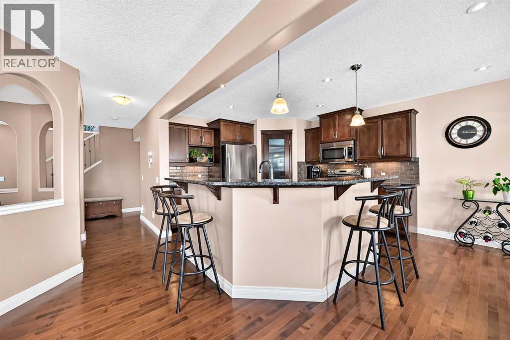 148 Springmere Grove, Chestermere, Alberta  T1X 0B5 - Photo 6 - A2351191