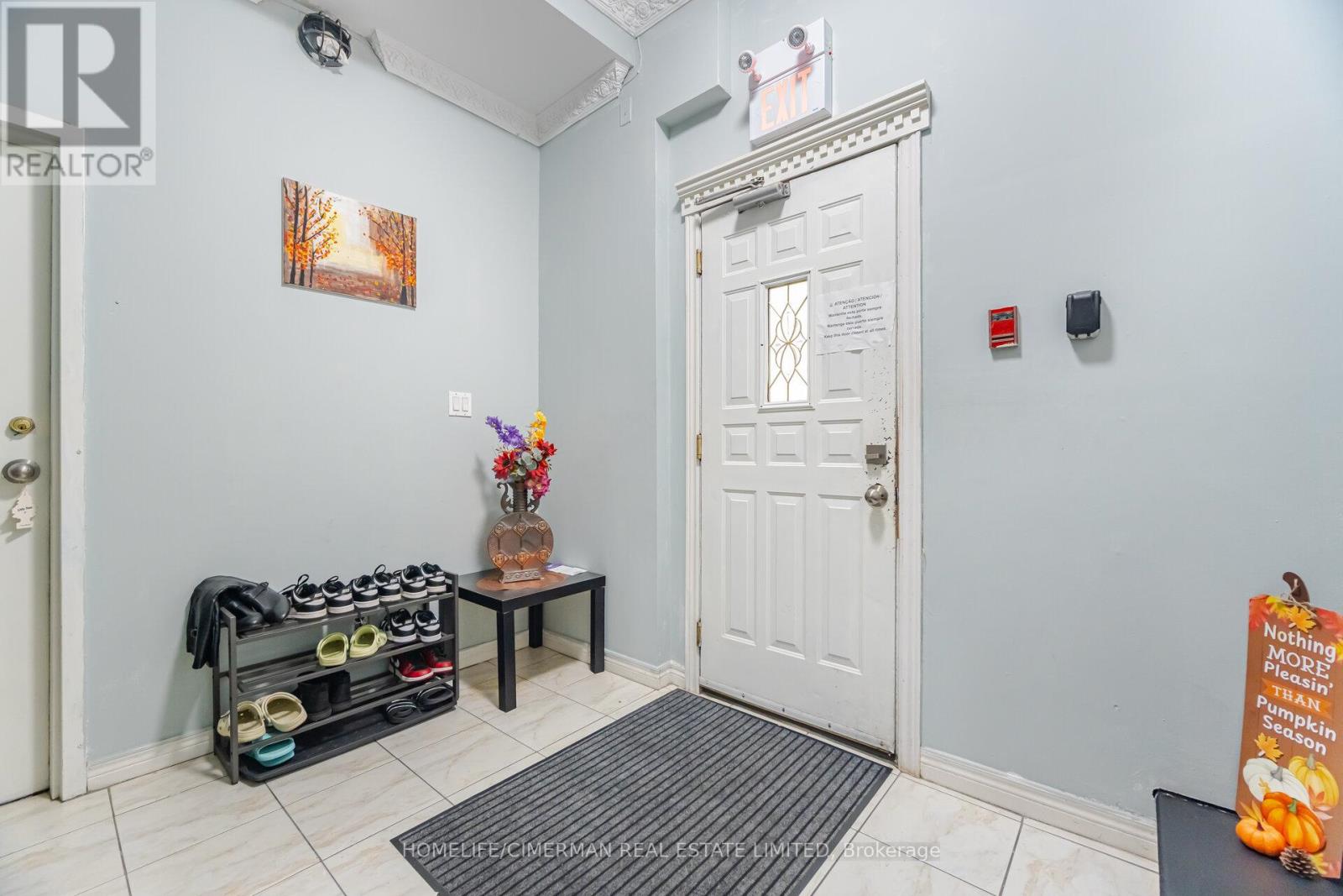 2681 Eglinton Avenue W, Toronto, Ontario  M6M 1T8 - Photo 14 - W14089158