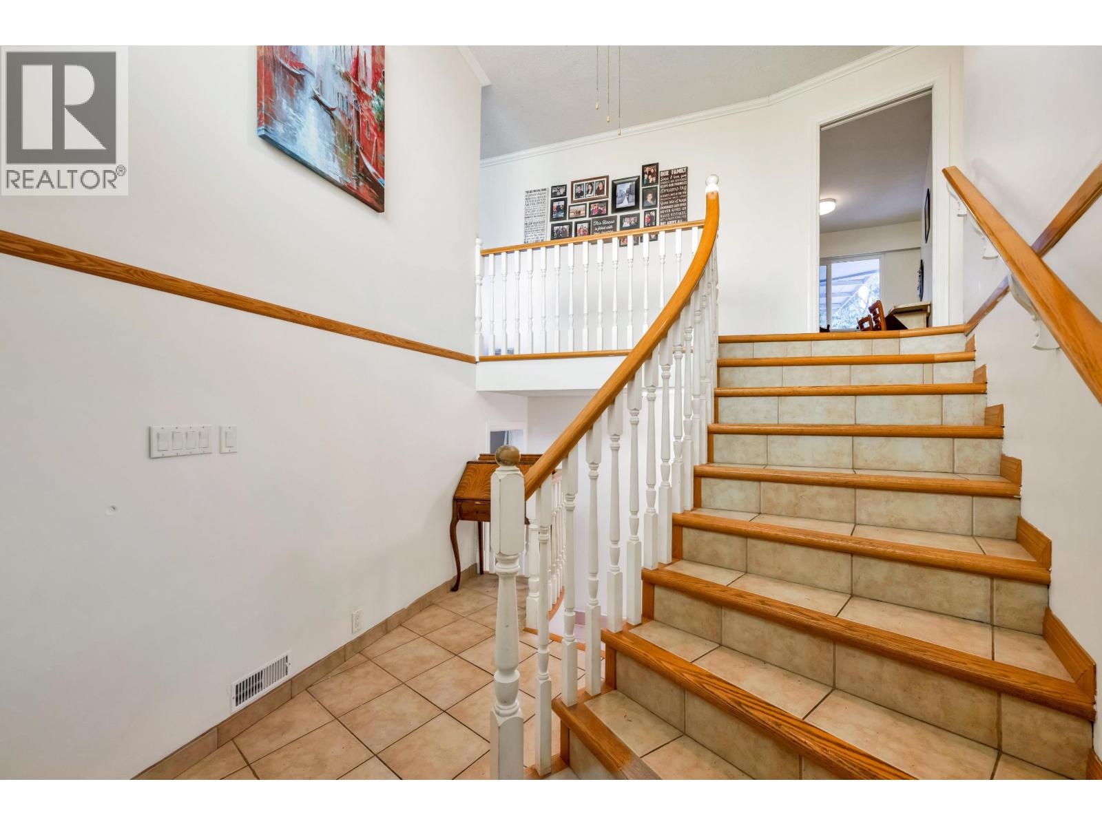 5460 Meadedale Drive, Burnaby, British Columbia  V5B 2E8 - Photo 26 - R3176205