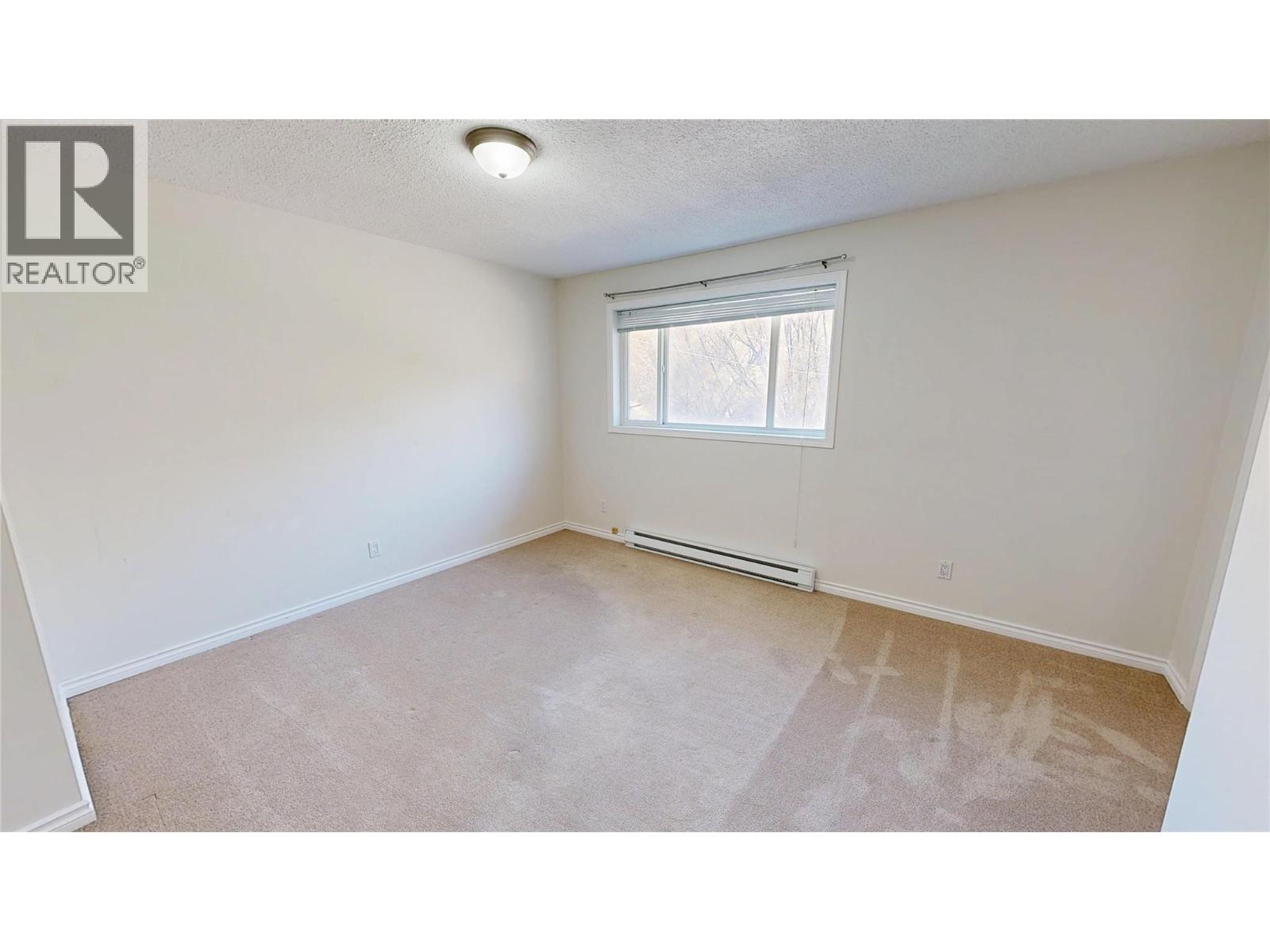 5775 COLUMBIA Road