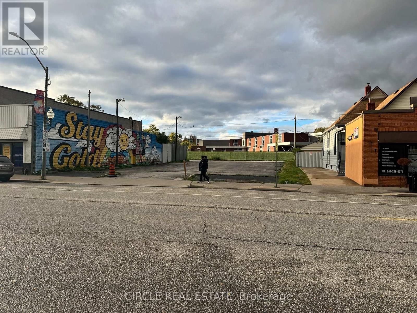 1092 Wyandotte Street E, Windsor, Ontario  N9A 3K2 - Photo 6 - X13821152