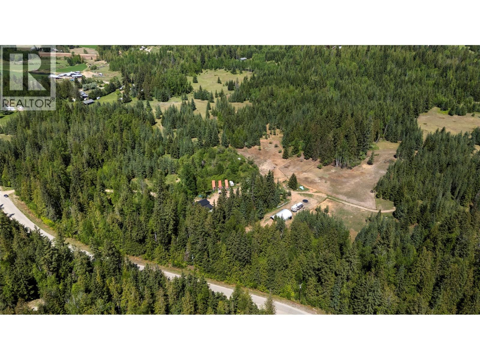 4993 Meadow Creek Road, Celista, British Columbia  V0E 1M6 - Photo 10 - 10403839