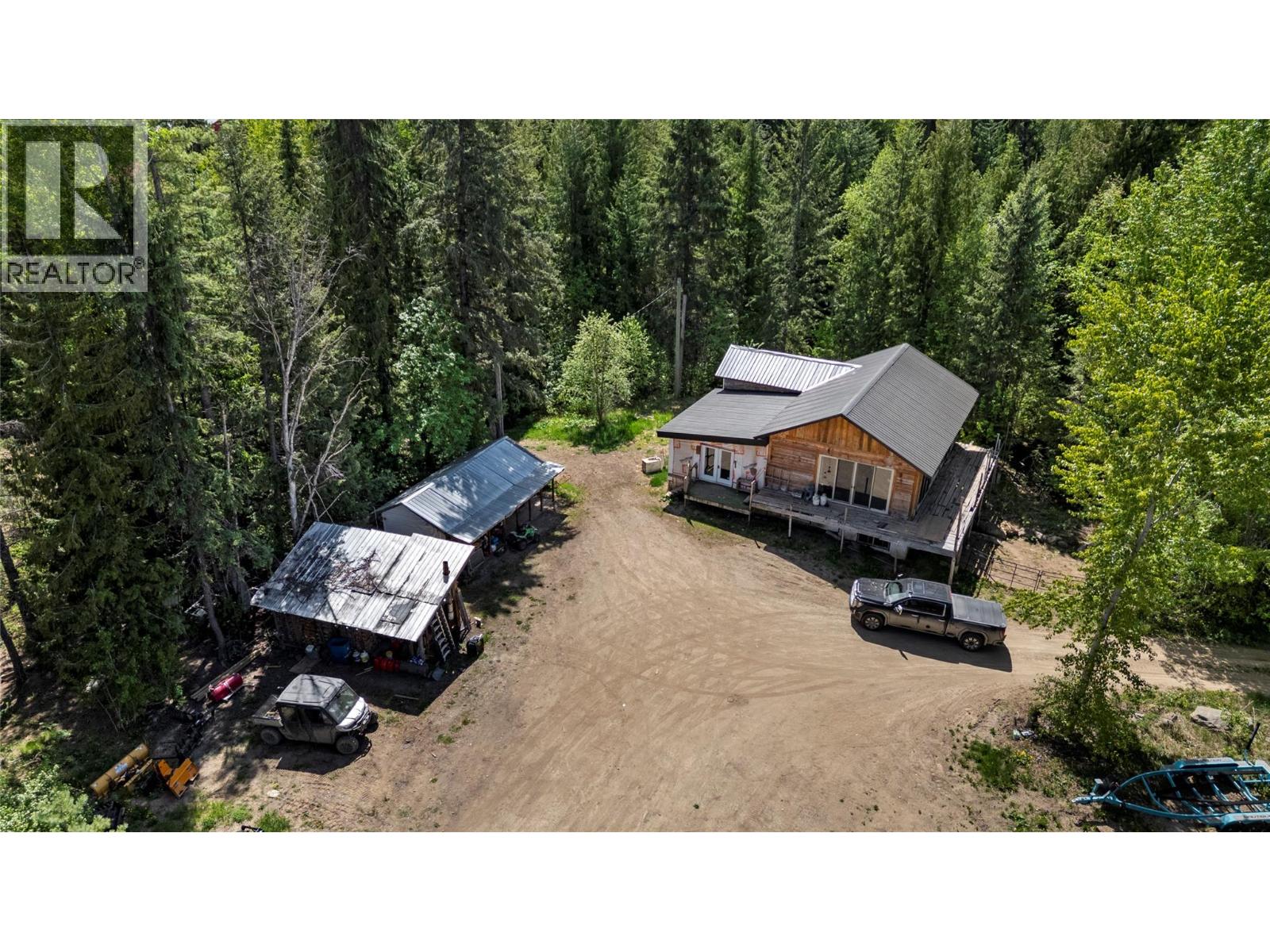 4993 Meadow Creek Road, Celista, British Columbia  V0E 1M6 - Photo 8 - 10403839