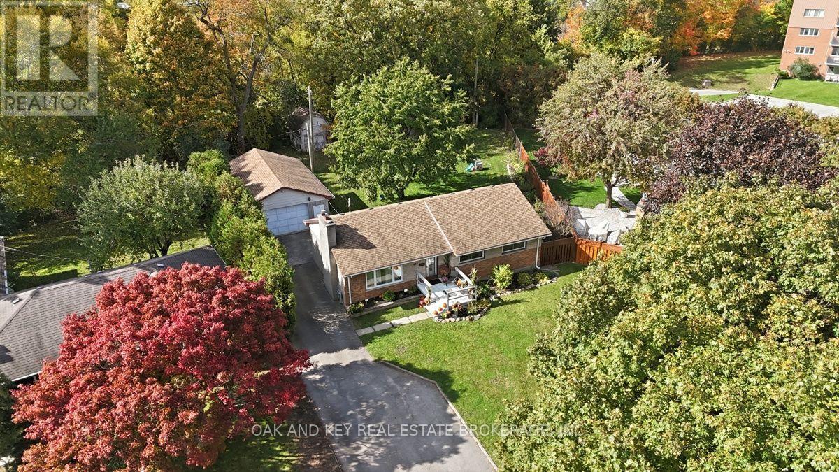 446 Scenic Drive, London South, Ontario  N5Z 3A8 - Photo 4 - X14089310