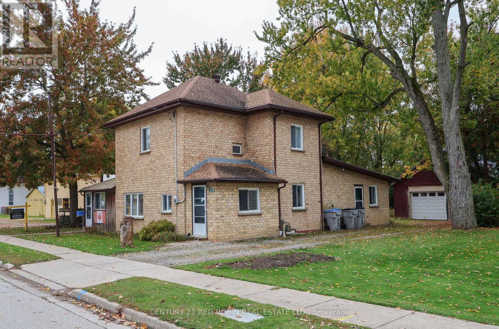 3219 Inwood Road, Brooke-Alvinston, Ontario  N0N 1K0 - Photo 2 - X14089338