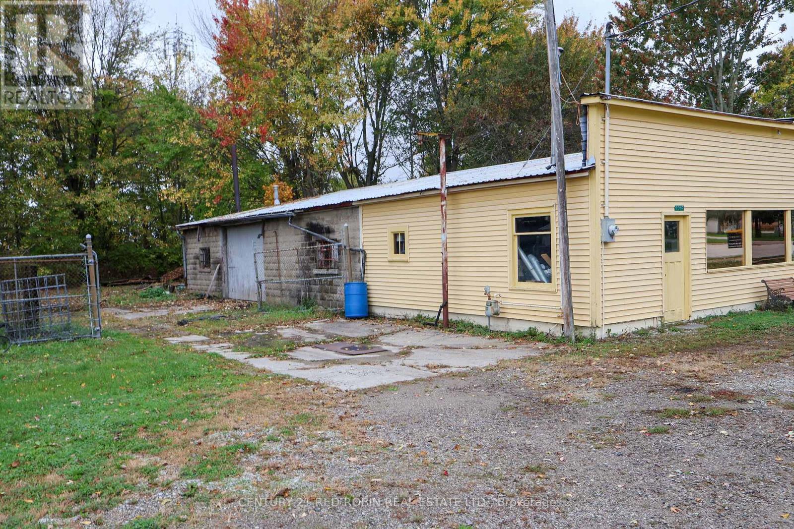 3219 Inwood Road, Brooke-Alvinston, Ontario  N0N 1K0 - Photo 7 - X14089338