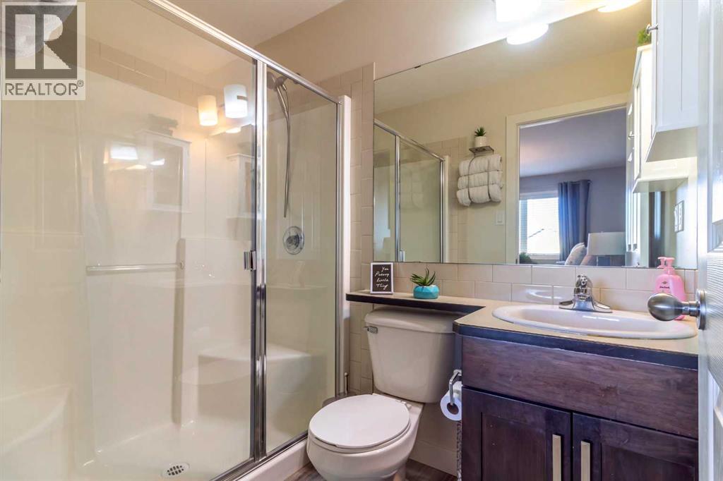 454 Twinriver Road W