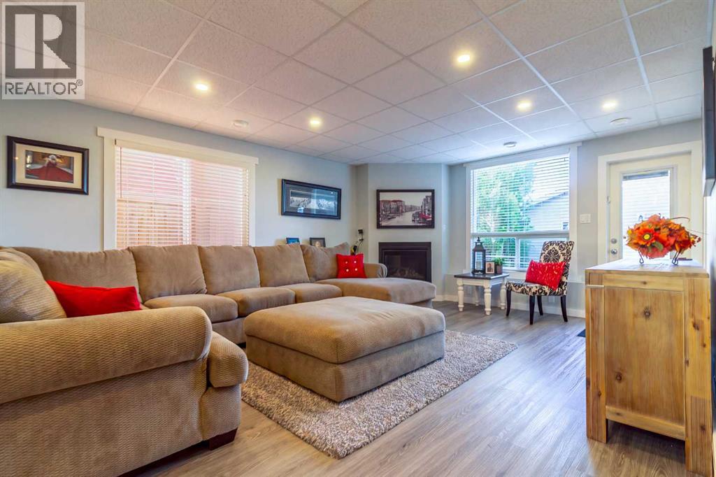 454 Twinriver Road W