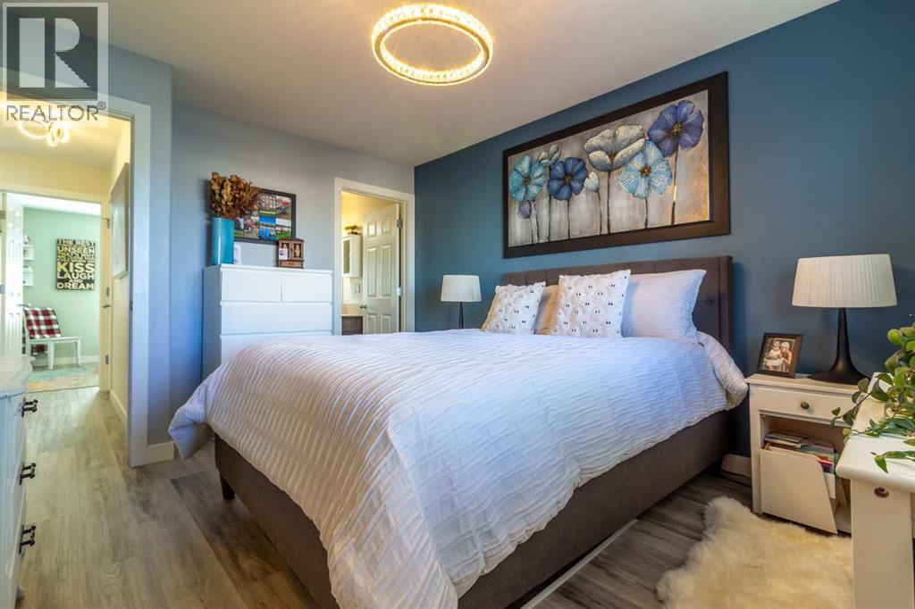454 Twinriver Road W