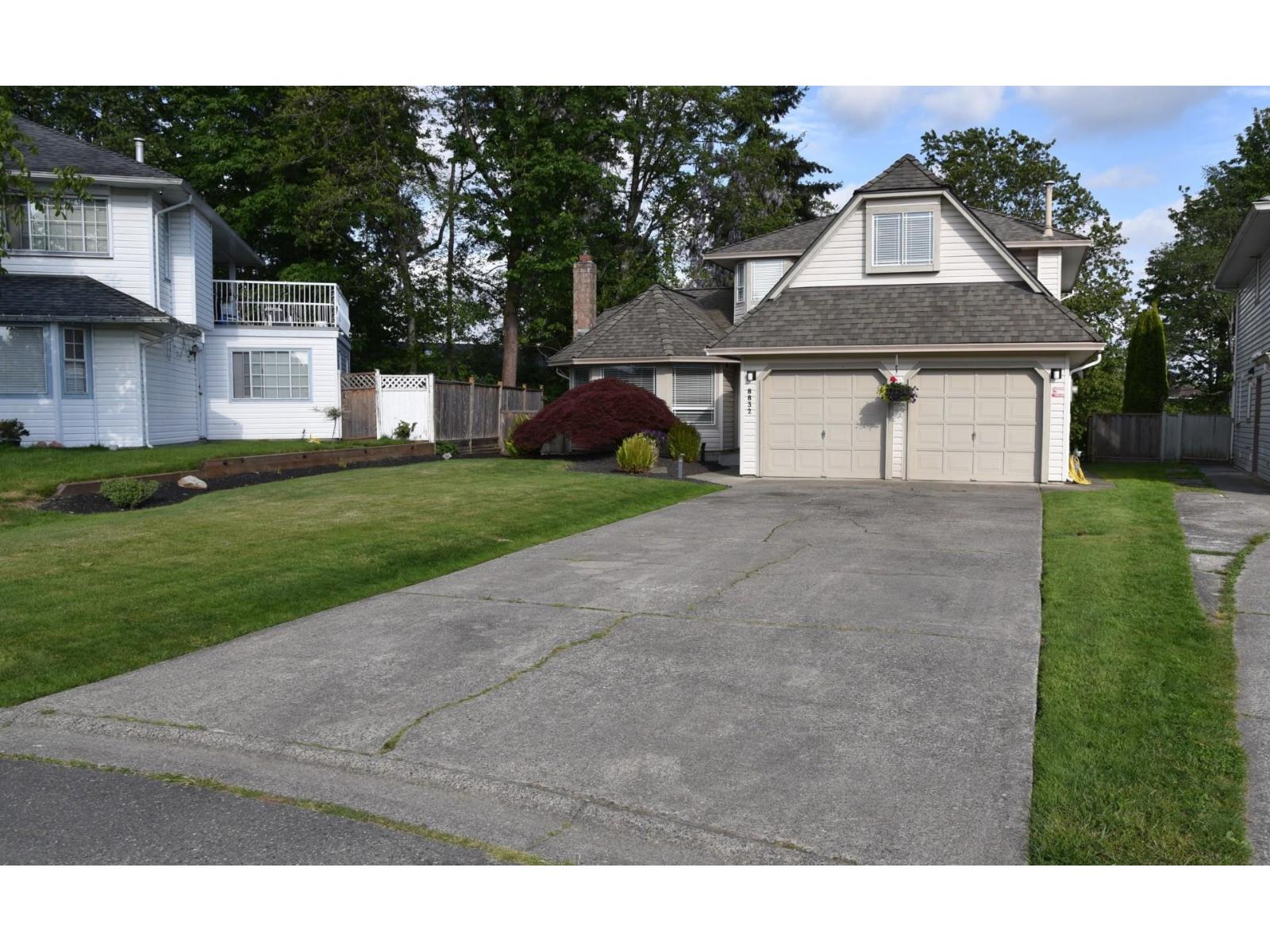 8832 143 Street, Surrey, British Columbia  V3V 7T2 - Photo 2 - R3168786